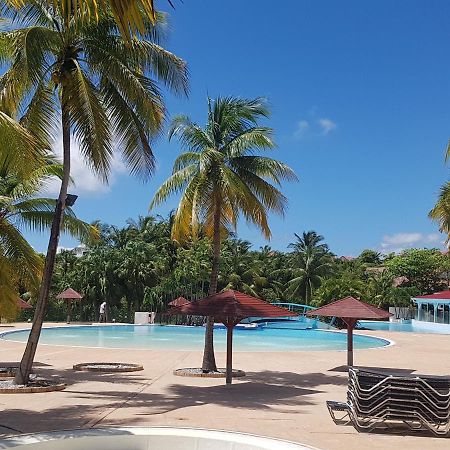 Caraibes Apparts-Resorts Sainte-Anne  Buitenkant foto