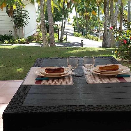 Caraibes Apparts-Resorts Sainte-Anne  Buitenkant foto