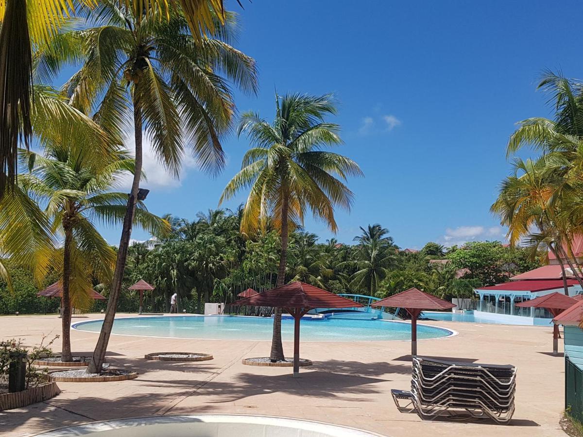 Caraibes Apparts-Resorts Sainte-Anne  Buitenkant foto