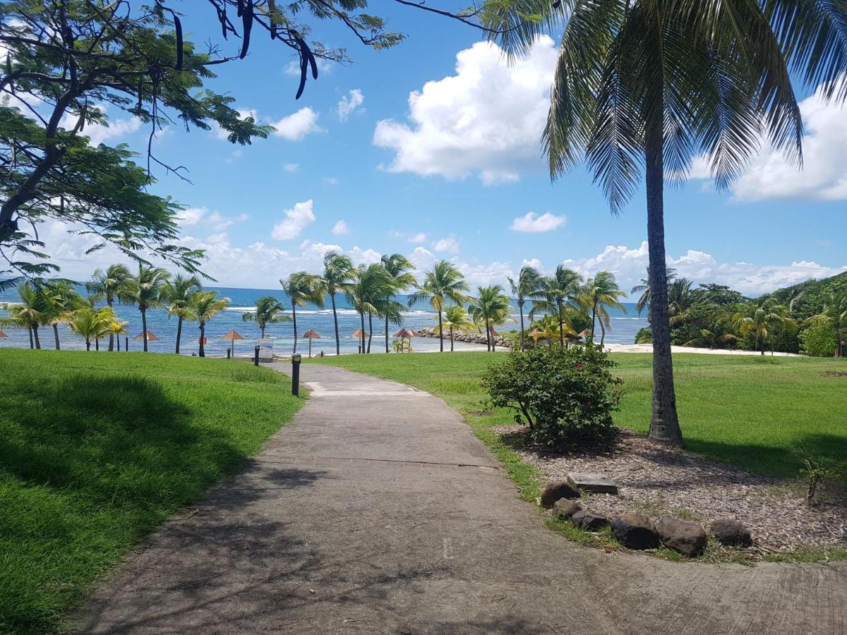 Caraibes Apparts-Resorts Sainte-Anne  Buitenkant foto