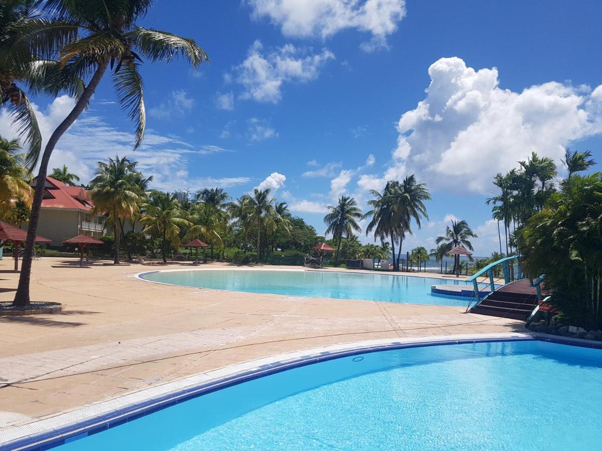 Caraibes Apparts-Resorts Sainte-Anne  Buitenkant foto