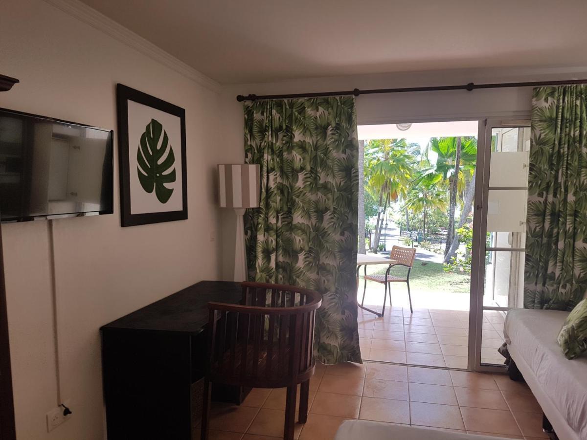 Caraibes Apparts-Resorts Sainte-Anne  Buitenkant foto