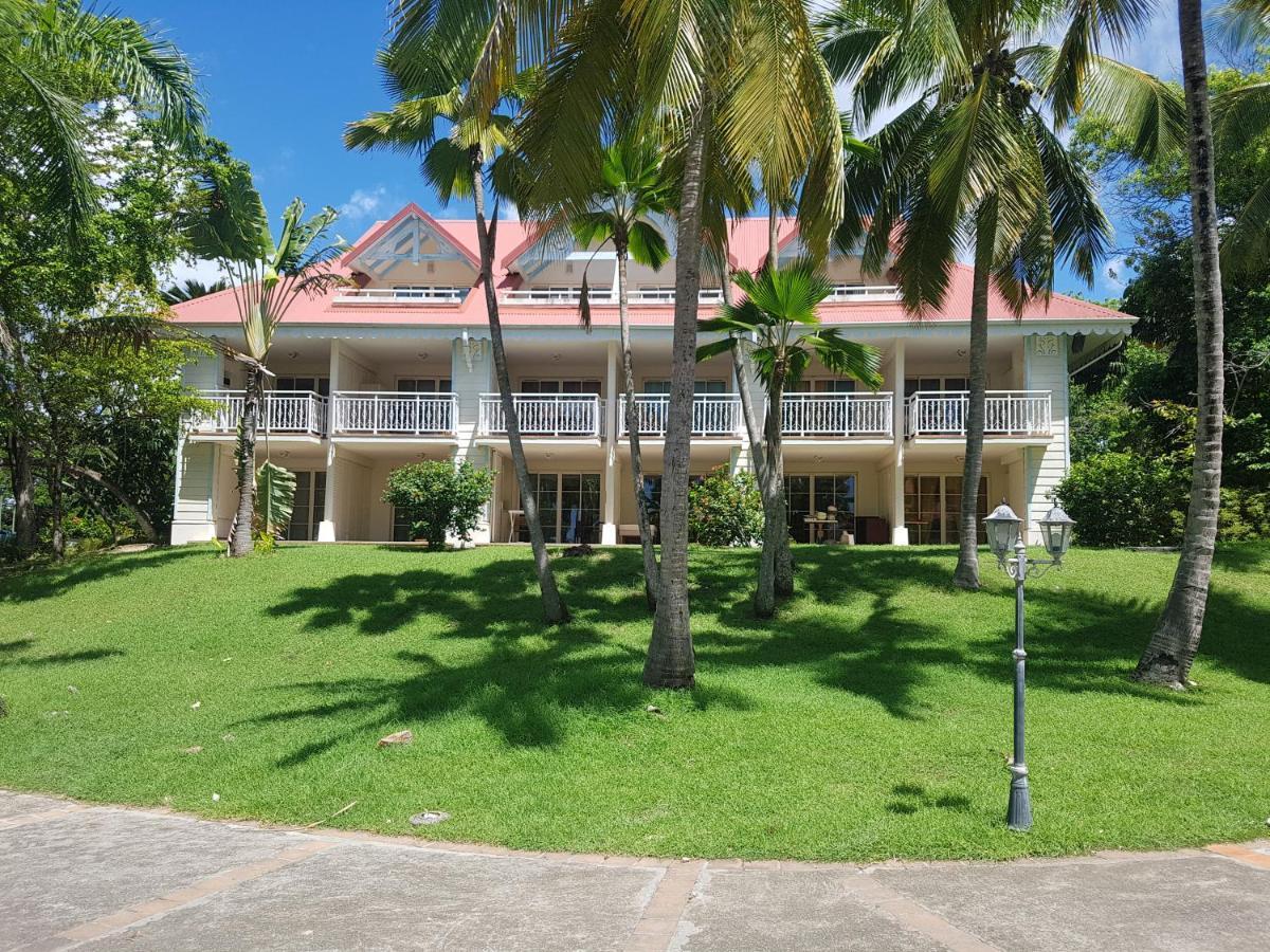 Caraibes Apparts-Resorts Sainte-Anne  Buitenkant foto