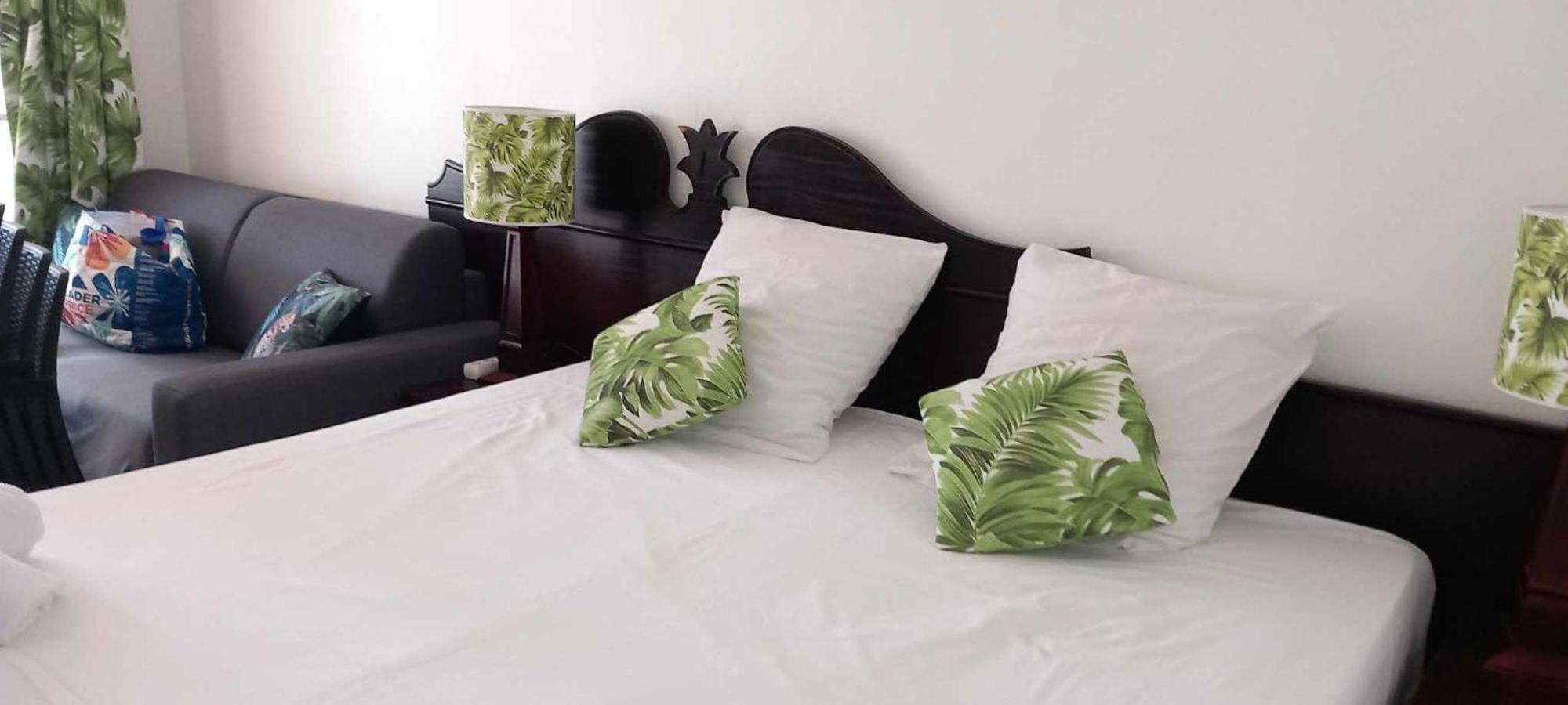 Caraibes Apparts-Resorts Sainte-Anne  Buitenkant foto