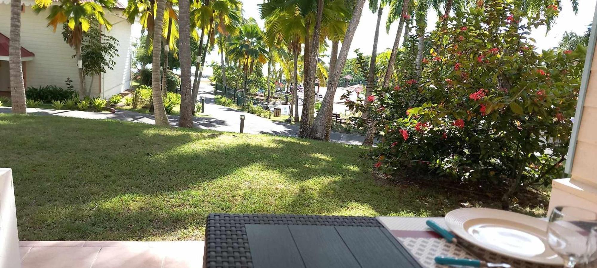 Caraibes Apparts-Resorts Sainte-Anne  Buitenkant foto
